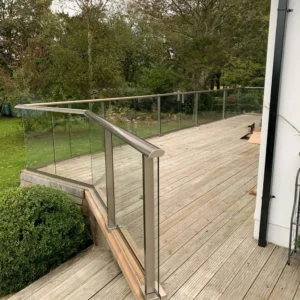 Commercial glass balustrade installers Templecombe